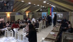 Rauf Arifoğlunun təbliğat materialları ev-ev paylanır -     VİDEO — foto 3