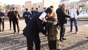 Naqif Həmzəyev Gülüstan qəsəbəsinin sakinləri ilə görüşdü -      VİDEO — foto 1