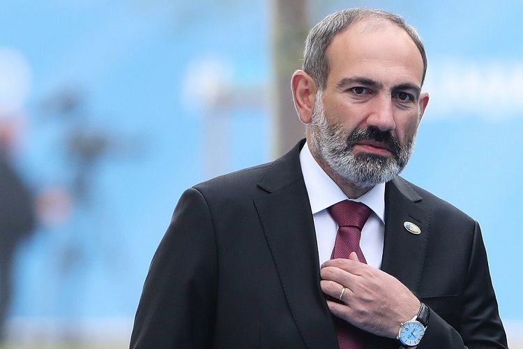 Paşinyan və xanımı koronavirusa görə karantinə alındılar