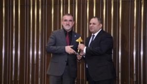 Rauf Arifoğlu mükafatlandırıldı -     FOTO — foto 1