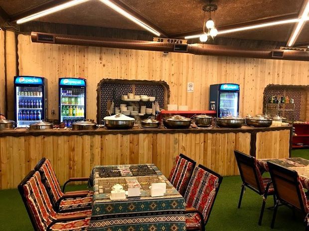 "Neyləyək, bütün günü düşək o həşəratın arxasınca?!" -   Bakıda tarakanların aşkar olunduğu restorandan açıqlama - VİDEO