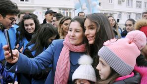 Leyla Əliyeva abadlaşdırılan həyətin açılışında iştirak etdi — foto 2