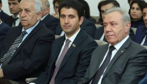 Naqif Həmzəyev Fuad Əliyevi təbrik etdi:      "Etibarlı dost, yüksək əxlaqi keyfiyyətlərə malik ziyalıdır" - FOTOLAR — foto 4