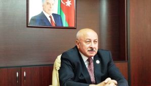 "Paltar geyinməsin, elə bu vəziyyətdə apar" deyən icra başçısının oğlu imiş — foto 2