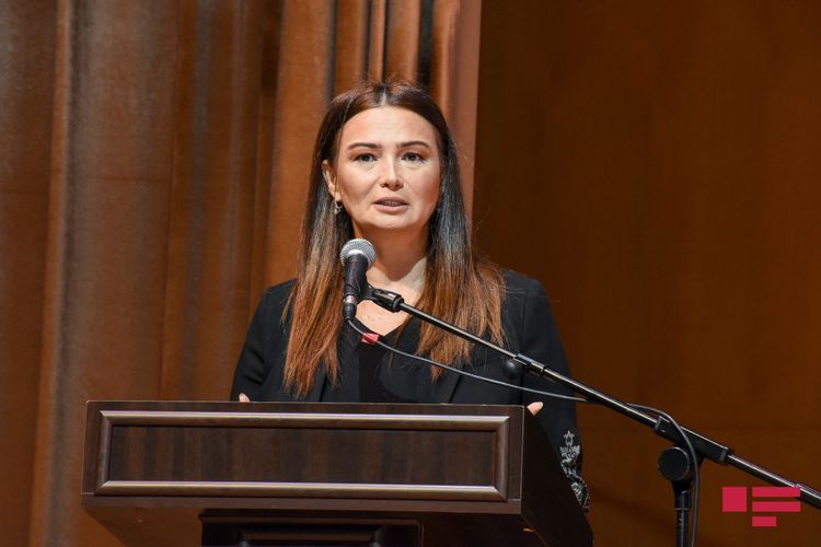 “Paşinyan “demokrat libası” ilə də gülünc görünür” –     Qənirə Paşayeva