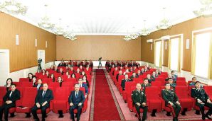 Naxçıvanda yenə karantin qaydaları pozuldu -      Bu dəfə Ali Məclisdə - qanunverici orqanda - FOTO — foto 2