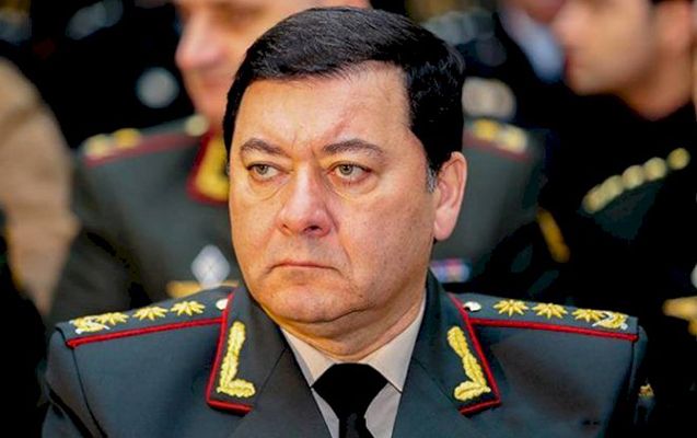 “Nəcməddin Sadıkov villalarının birində ev dustağıdır”