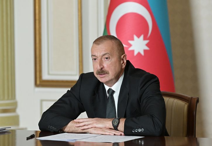 Prezident koronavirusla bağlı müşavirə keçirdi