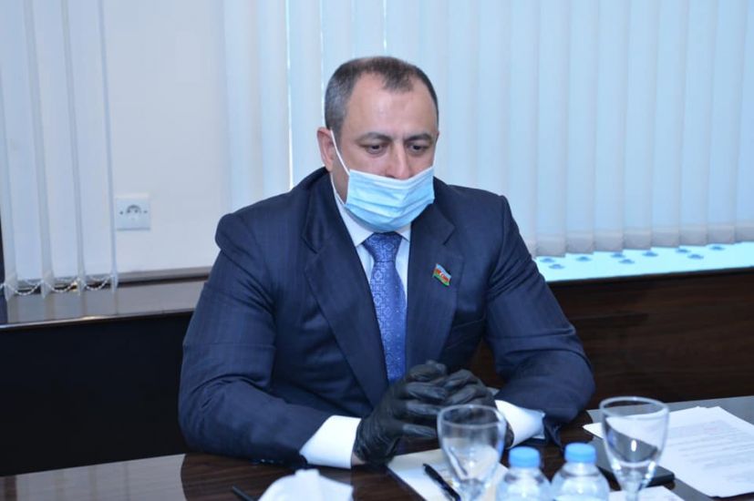 Adil Əliyev BQXK-nın Azərbaycan nümayəndəliyinin başçısının müavini ilə görüşdü -     FOTO