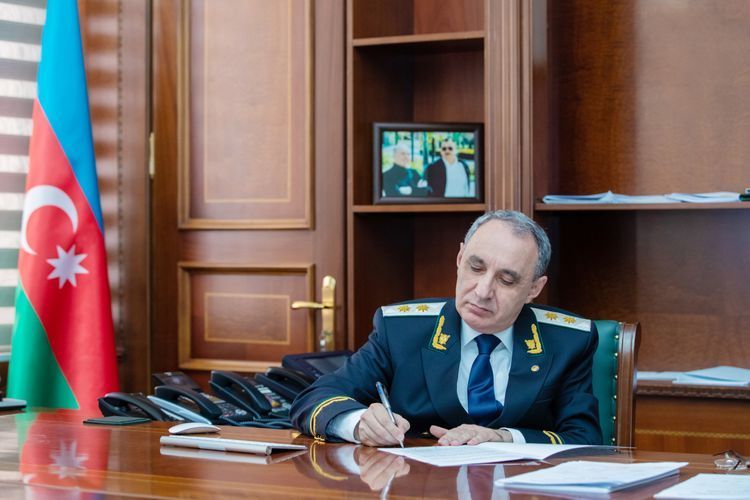 Kamran Əliyevdən bir     İLK
