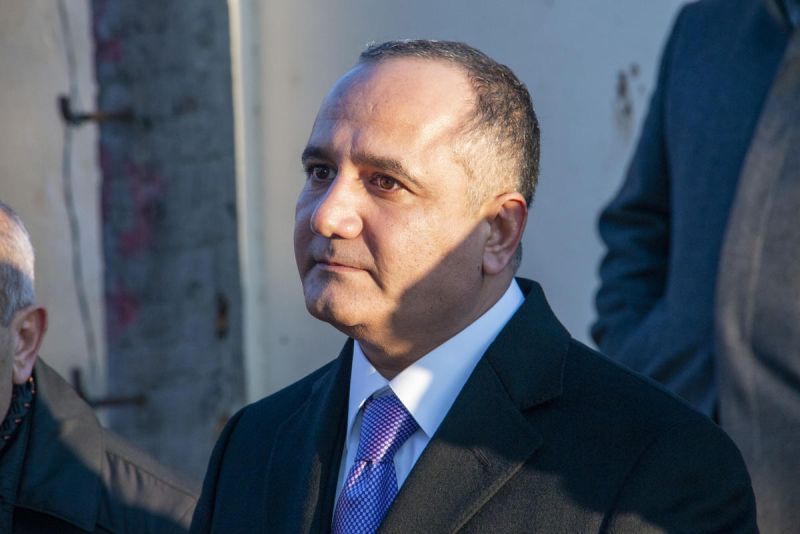 Kəmaləddin Qafarovu əsas müzakirə obyekti edən nəhəng şəbəkə:       Deputat niyə susur?
