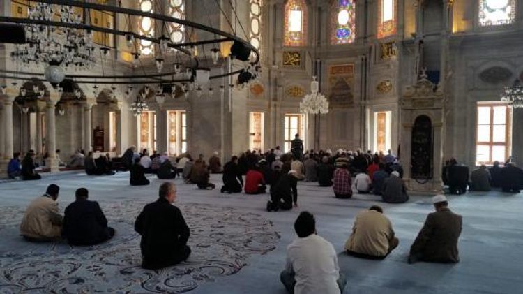 Məscidlər açılır