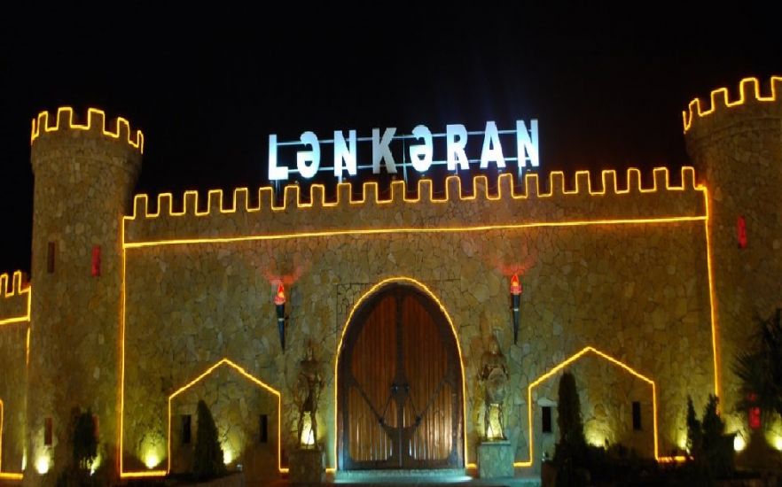 Lənkəranda silahlı insident: İki nəfər qətlə yetirildi