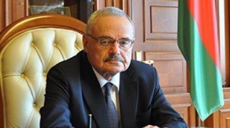 “Kütləvi yerlərdən uzaq olmaq lazımdır” -       Artur Rasizadə