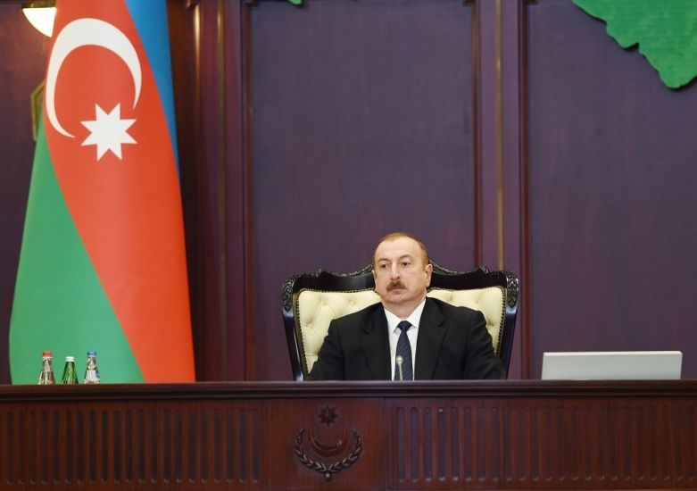 “Siyasi partiyanı yaratmaq üçün heç bir ciddi meyar tələb olunmur, buna son qoyulmalıdır” -     Prezident