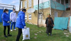 Heydər Əliyev Fondu tənha yaşayan yaşlı insanlara yardım etdi -       FOTOLAR — foto 10