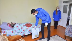 Heydər Əliyev Fondu tənha yaşayan yaşlı insanlara yardım etdi -       FOTOLAR — foto 11