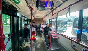 Bakıda avtobuslarda yanaşı oturmayın -     BNA — foto 2