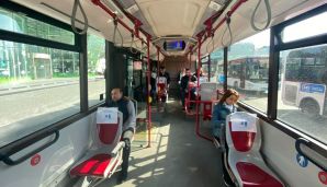 Bakıda avtobuslarda yanaşı oturmayın -     BNA — foto 3
