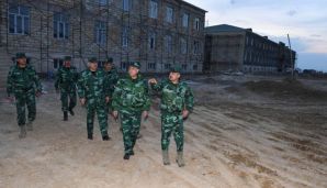 Məhərrəm Əliyev Elçin Quliyevlə Ermənistanla sərhəddə -   FOTOLAR — foto 2