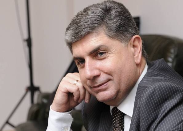 Akif Təvəkküloğluna vəzifə verildi