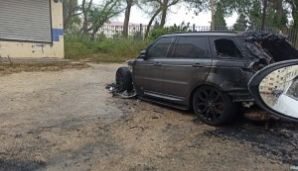 Azərbaycanda son model "Range Rover" yandı -       VİDEO — foto 3