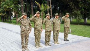 Məhərrəm Əliyev və Zakir Həsənov cəbhəboyu zonada növbəti hərbi hissədə olublar -       VİDEO — foto 4