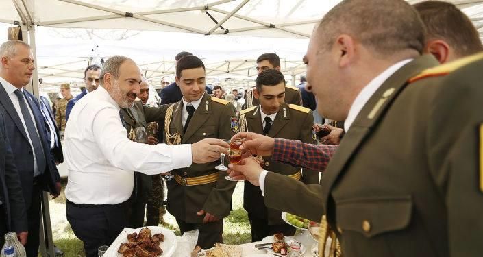 Paşinyan Şuşanın işğalını qeyd etmək üçün Qarabağa gəlir
