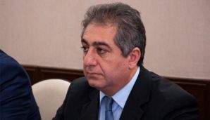 Tramp azərbaycanlı iqtisadçıya məktub göndərdi -           FOTO — foto 1