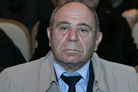 Əli Əlirzayev: “Adamlar var ki, nə vaxt YAP-ın hansı strukturuna seçildiyindən xəbərsizdir...”