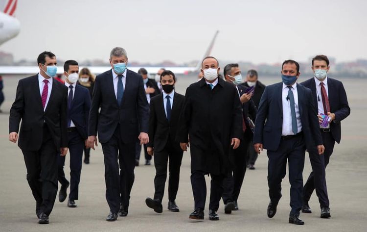 Mövlud Çavuşoğlu Azərbaycana gəldi