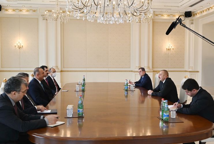 Prezident Çavuşoğlunu qəbul etdi