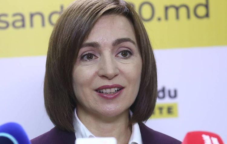 Maya Sandunun Moldovada prezident seçkilərinin qalibi olduğu rəsmiləşdi