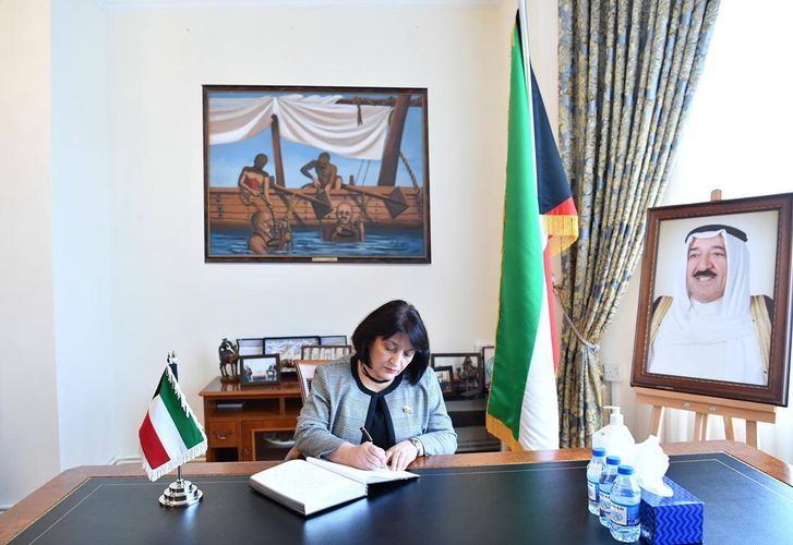 Sahibə Qafarova Küveytin Azərbaycandakı səfirliyində olub