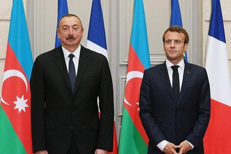 Makron İlham Əliyevə zəng etdi