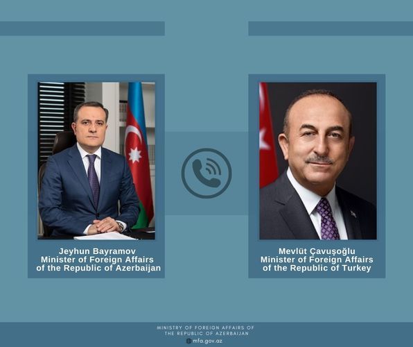 Ceyhun Bayramovla Mövlud Çavuşoğlu telefonla danışdı