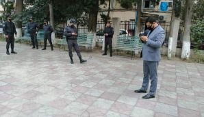İcra hakimiyyəti sabiq deputata tikinti aparmağa imkan vermədi - Söküldü -         FOTO — foto 2