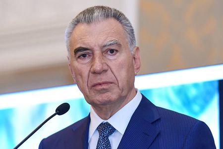 Nazir Əli Həsənovun oğlunu işdən çıxardı