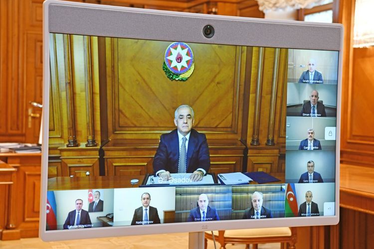 Əli Əsədovun sədrliyi ilə iclas keçirildi
