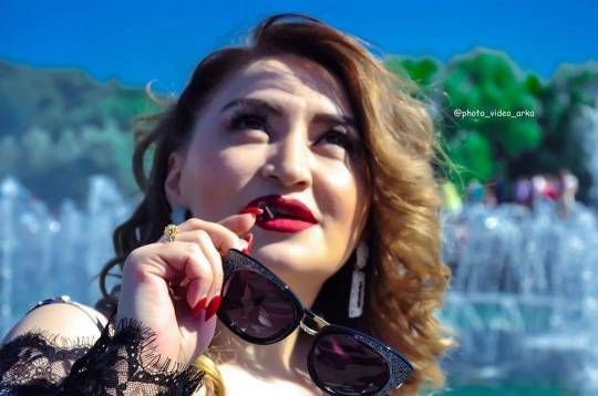 Fədayə Laçın     DANIŞDI