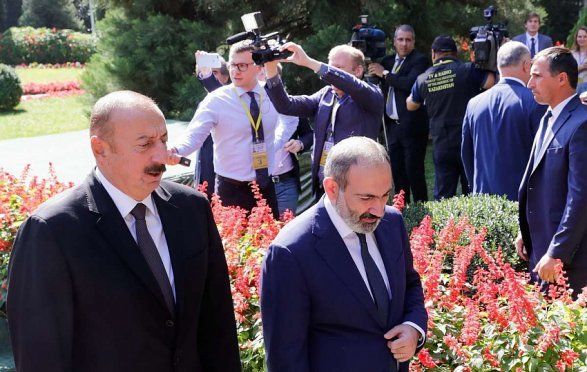 İlham Əliyevin Paşinyanla danışacağı bir şey yoxdur –     Müharibənin bir addımlığında