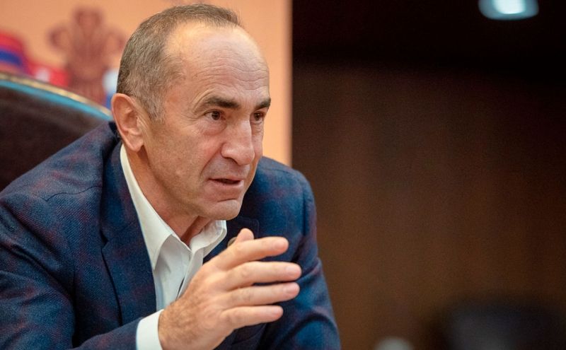 Koçaryan Qarabağa gəldi
