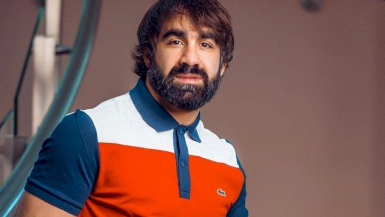 Rafael Ağayev qələbə qazandı