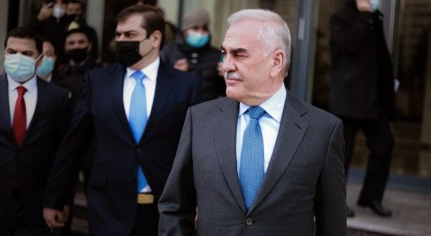 Vasif Talıbovla bağlı       AÇIQLAMA