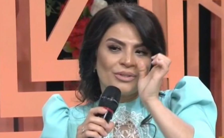 “Deyirlər, bacısı rəhmətə gedib oynayır, oxuyur”