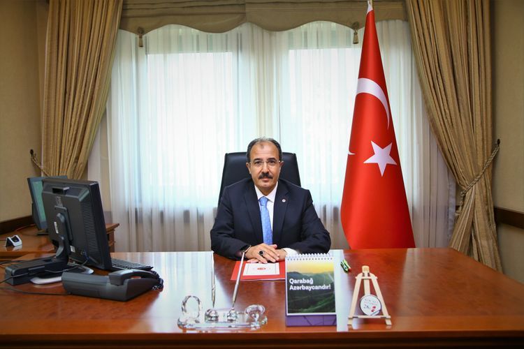 Türkiyənin Azərbaycandakı yeni səfiri vəzifəsinin icrasına başladı