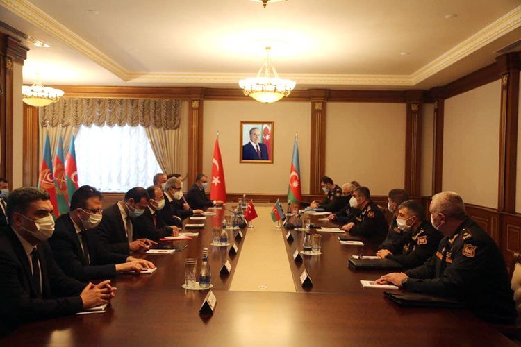 Zakir Həsənov Türkiyə müdafiə sənayesini təmsil edən nümayəndə heyəti ilə görüşdü