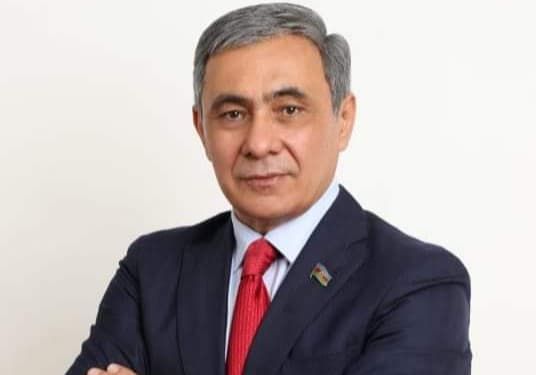 "Virusun özü vaksinə qarşı mübarizə aparmaq üçün yeni bir formaya düşür"
