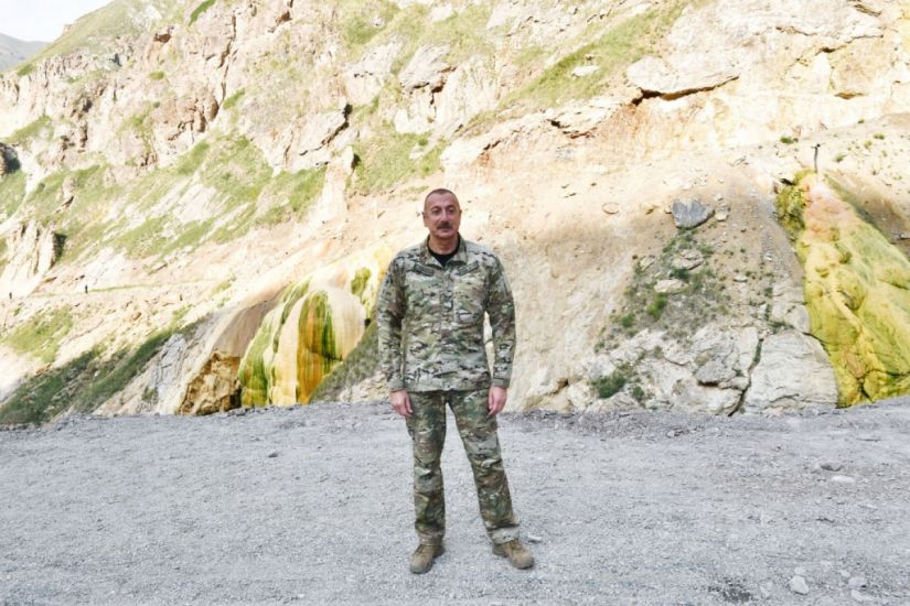 "Beynəlxalq hüququn bütün norma və prinsipləri bu haqqı bizə tanıyır" -     Prezident