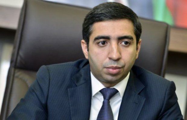 Zaur Əliyev özünə 200 min manatlıq xidməti avtomobil aldı -       FOTO